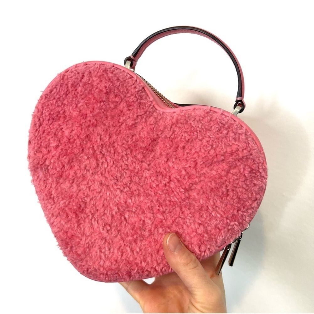 Kate Spade Love Shack
Heart Crossbody - Picture 6 of 9